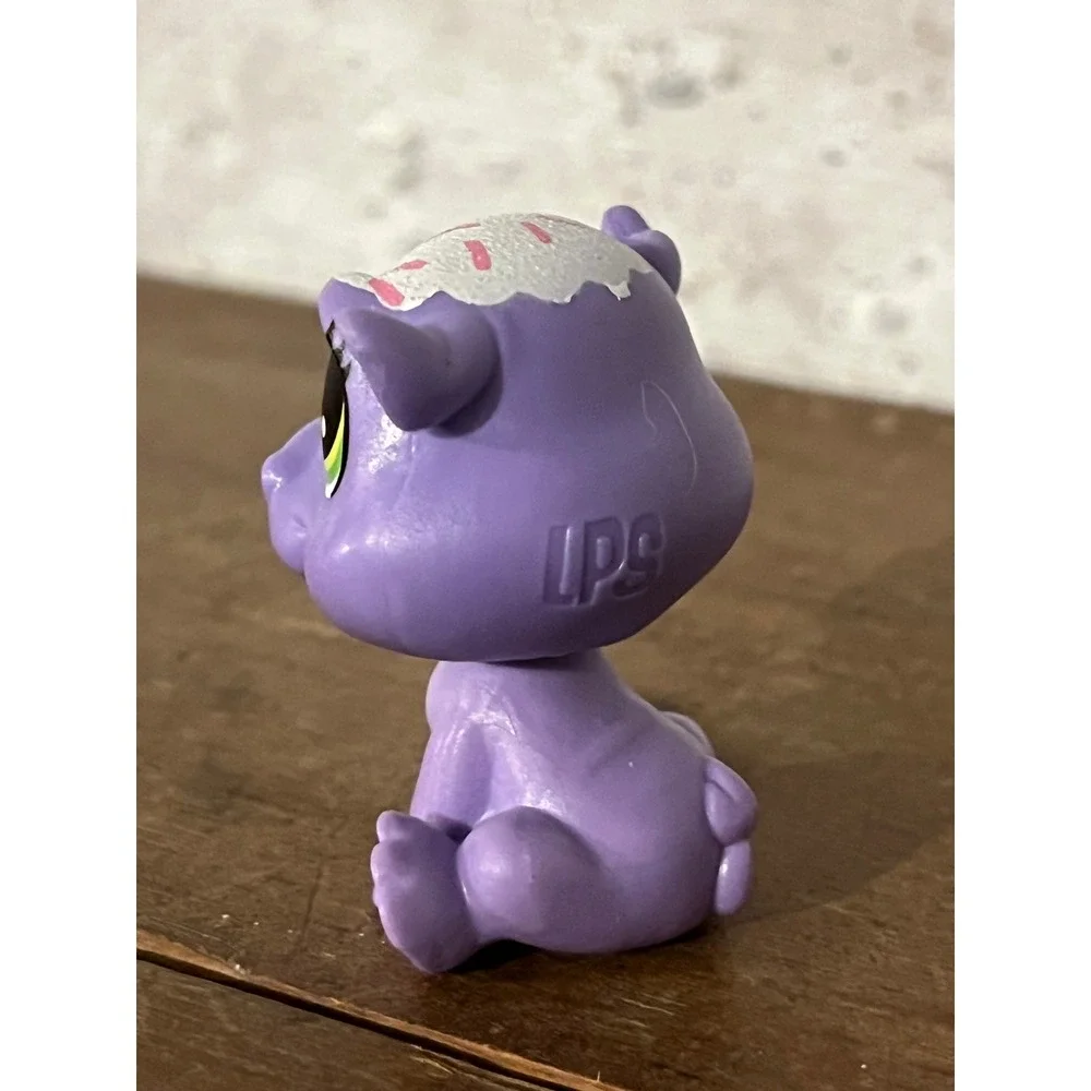 Hasbro Littlest Pet Shop LPS Purple Hippopotamus #3-158 Glittery Icing Sprinkles